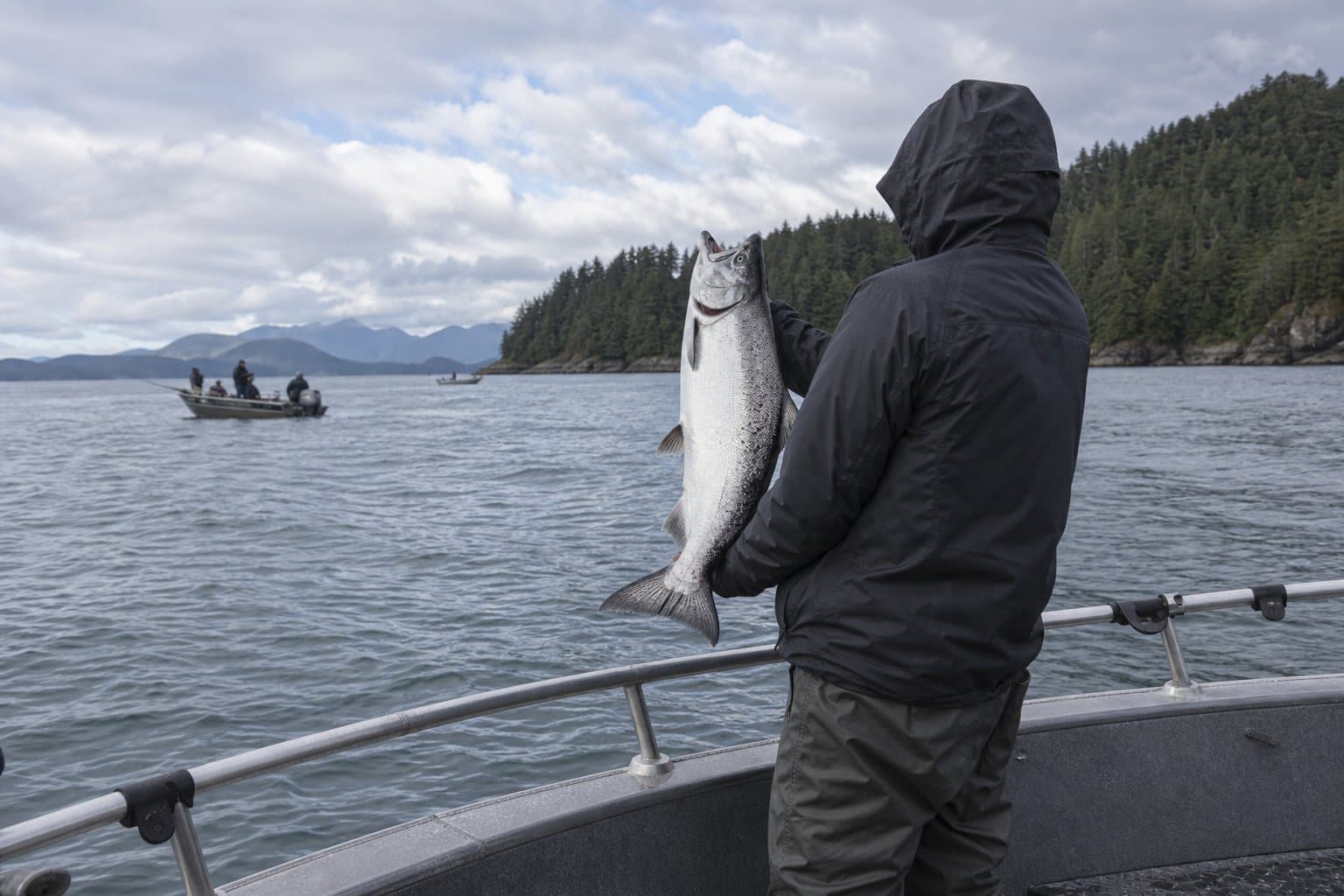 Cover image for article: Visiting anglers get an extra king salmon in Southeast this fall